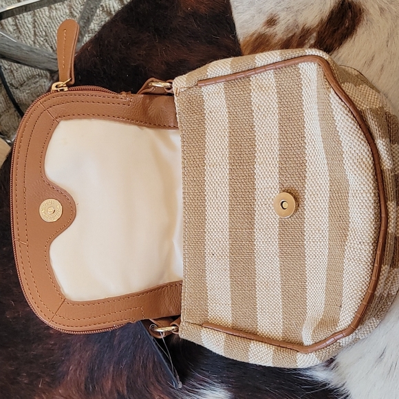 Beige Striped Purse by Apt. 9 Small Summer Neutrals Bag Crossbody Handbag NWT - Picture 2 of 6